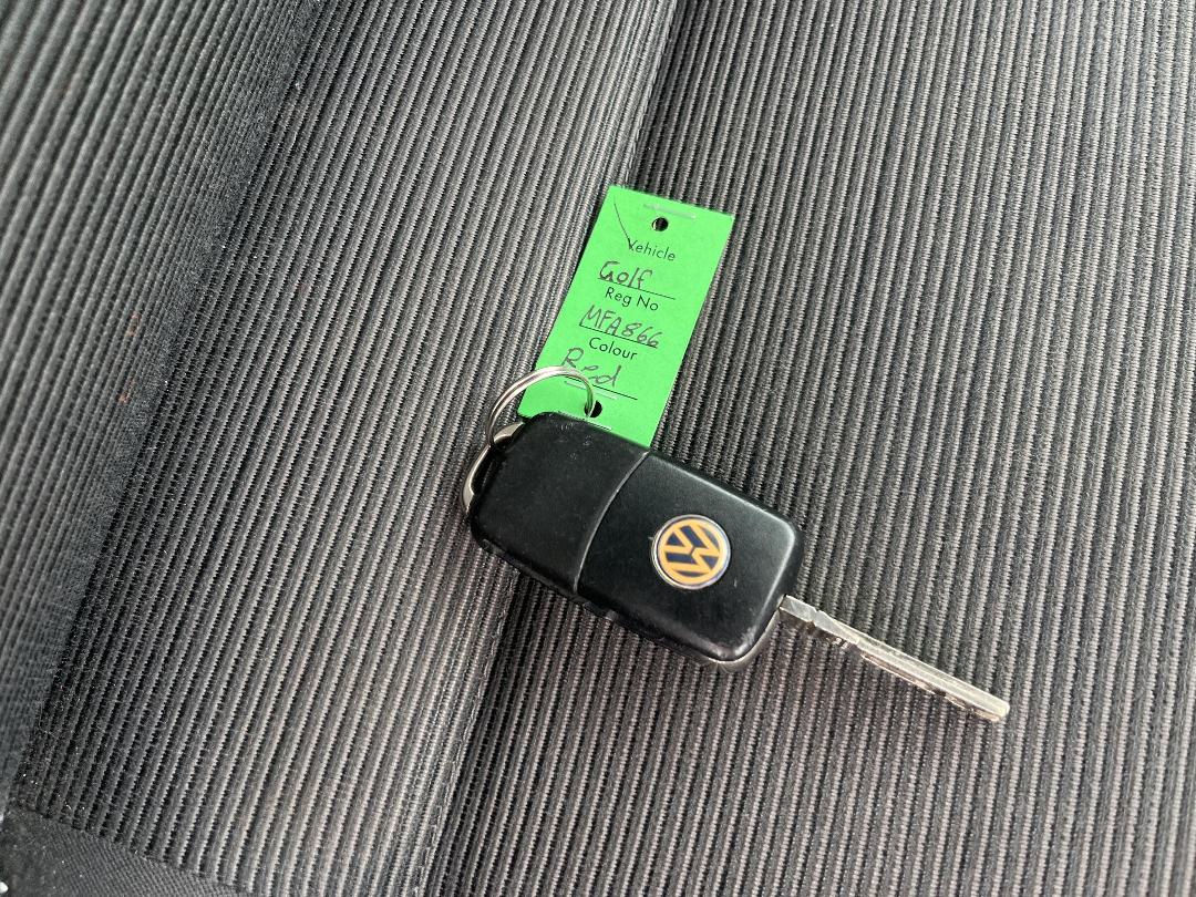 Photo '15' of Volkswagen Golf TSI Photo '15' of Volkswagen Golf TSI