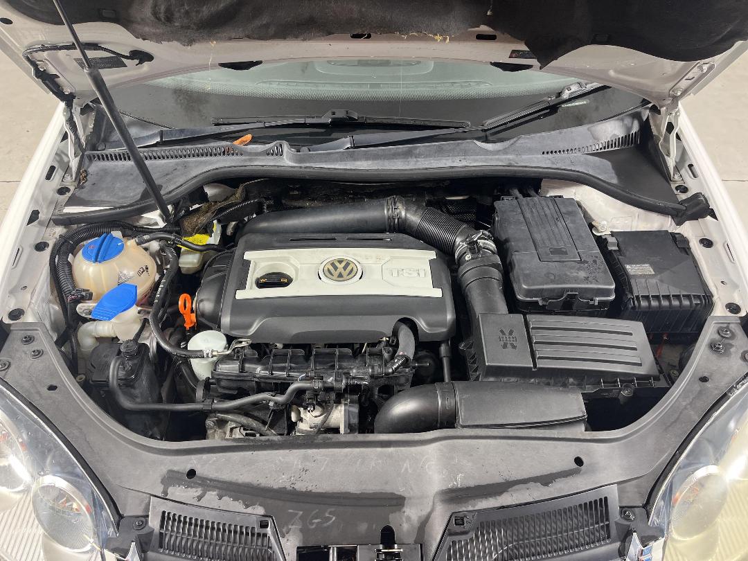 Photo '13' of Volkswagen Golf