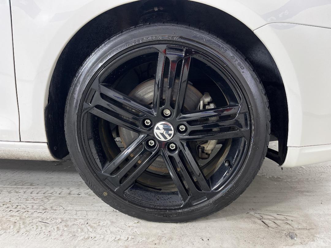 Photo '9' of Volkswagen Golf