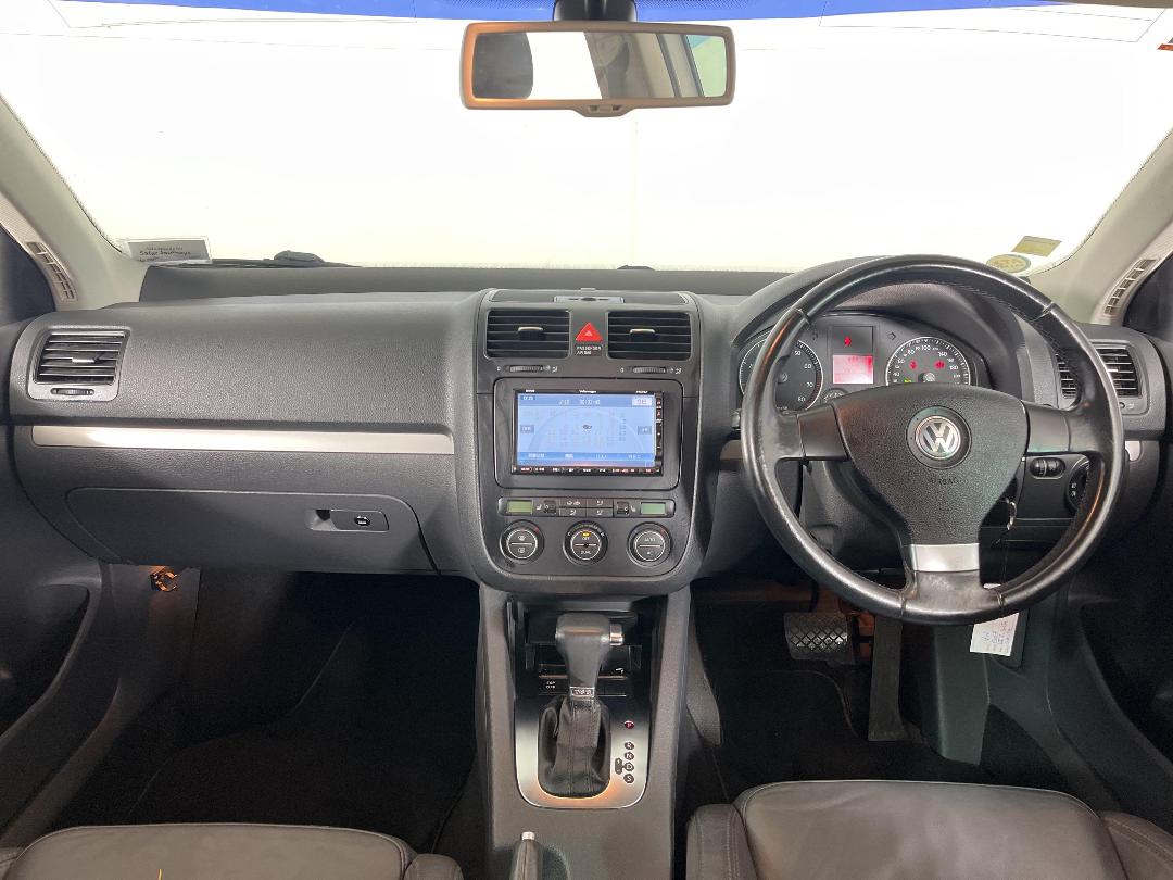 Photo '17' of Volkswagen Golf