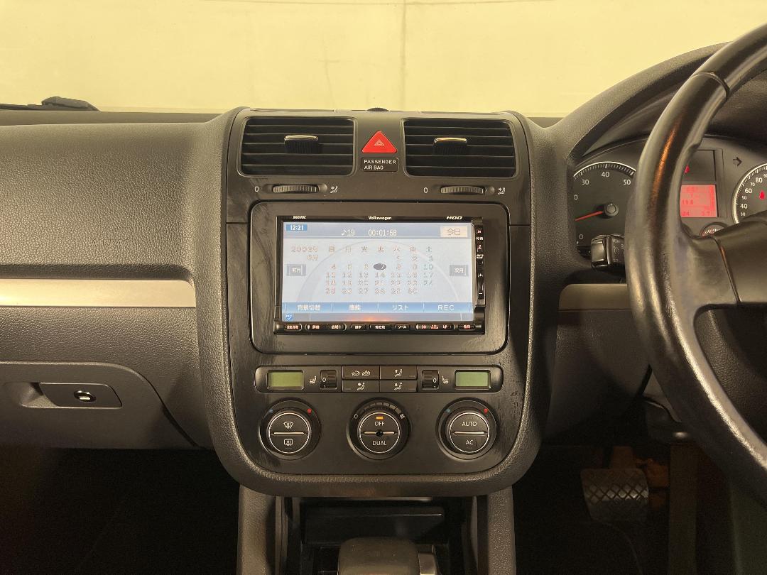 Photo '18' of Volkswagen Golf