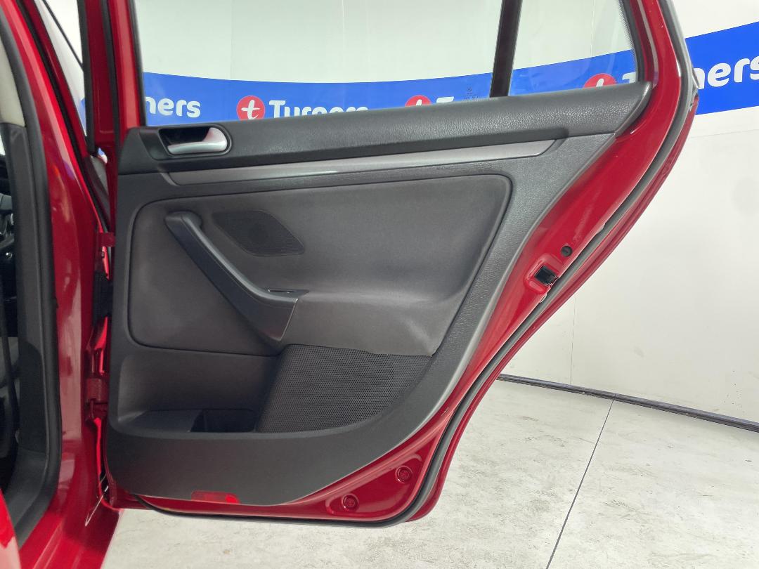 Photo '19' of Volkswagen Golf