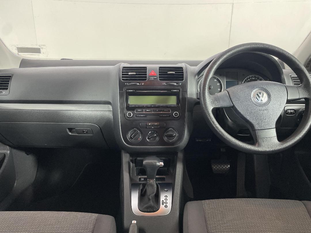 Photo '17' of Volkswagen Golf