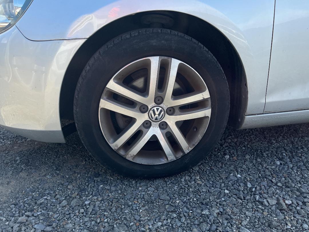 Photo '8' of Volkswagen Golf TSI