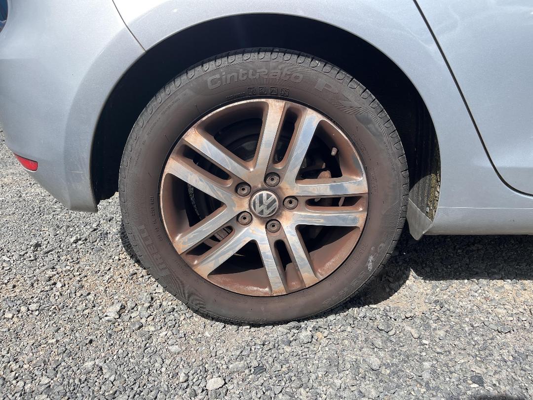 Photo '10' of Volkswagen Golf TSI