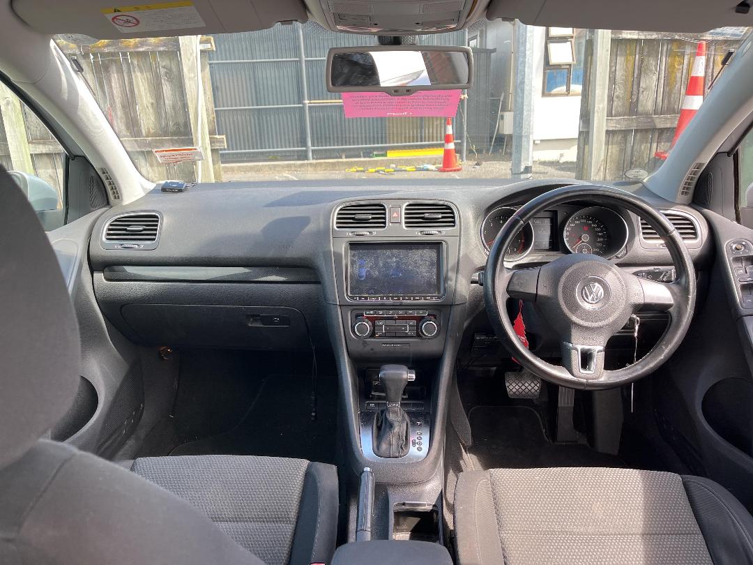 Photo '15' of Volkswagen Golf TSI