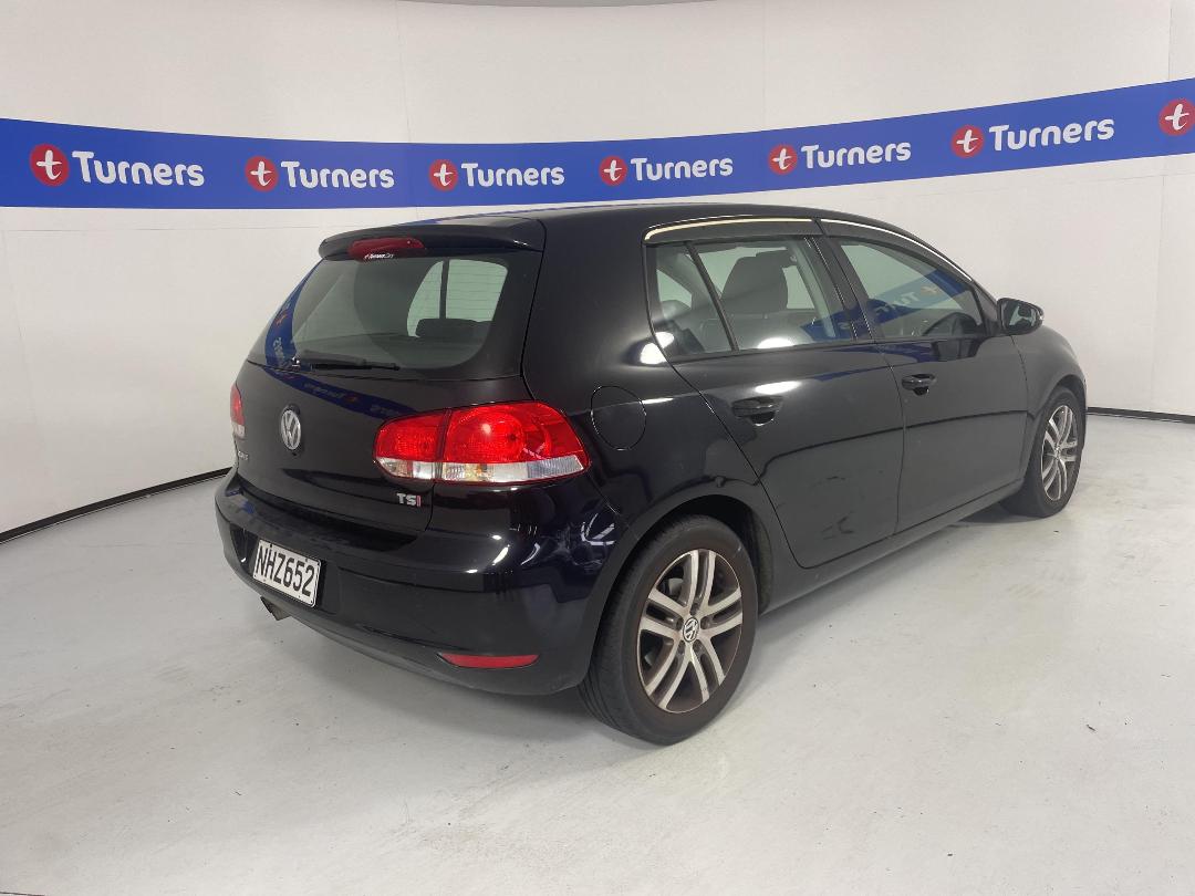 Photo '6' of Volkswagen Golf TSI