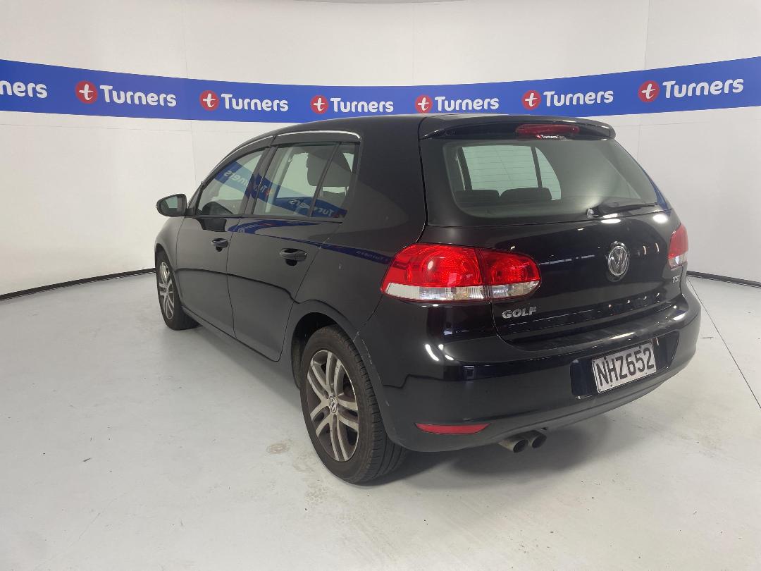Photo '4' of Volkswagen Golf TSI