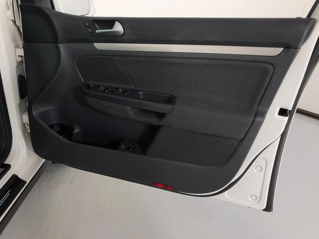 Photo '15' of Volkswagen Golf