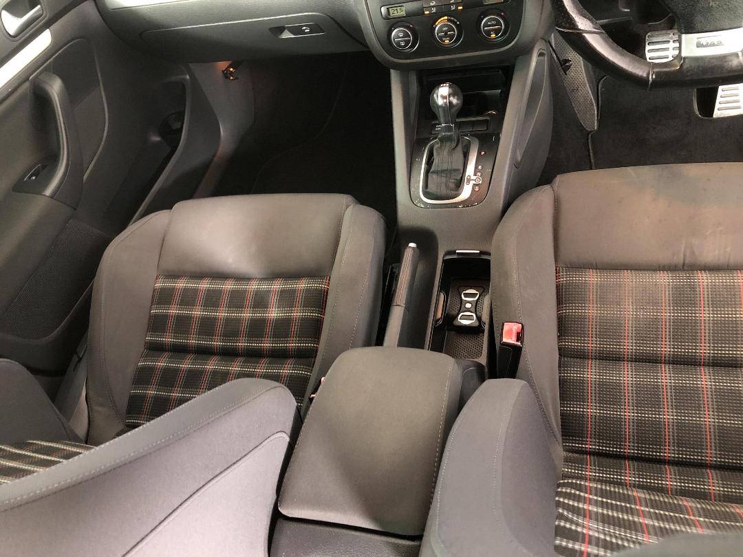 Photo '18' of Volkswagen Golf