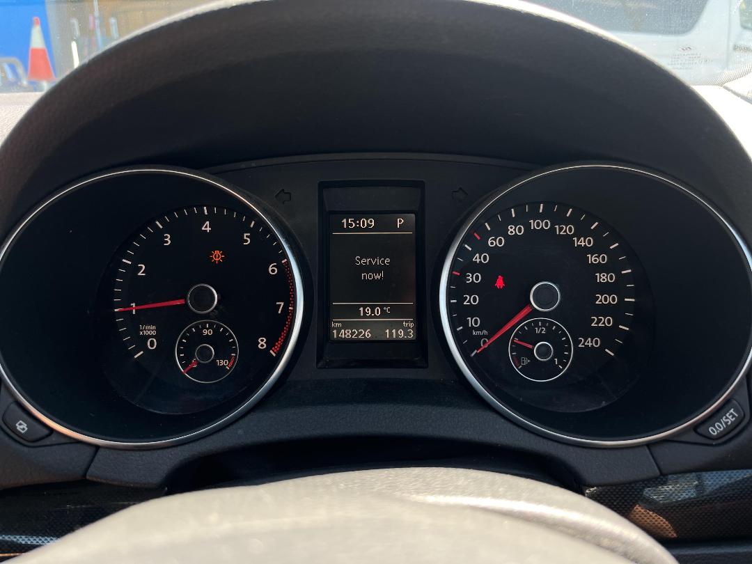 Photo '22' of Volkswagen Golf TSI 118KW