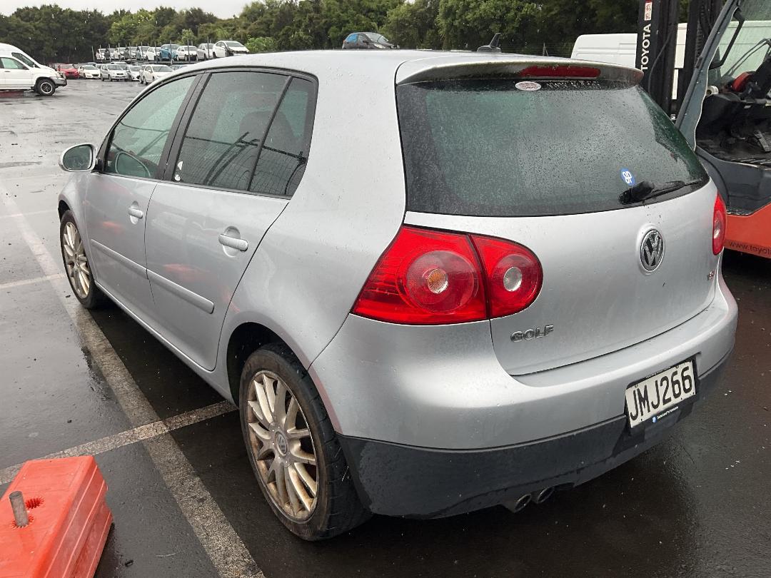 Photo '3' of Volkswagen Golf Photo '3' of Volkswagen Golf