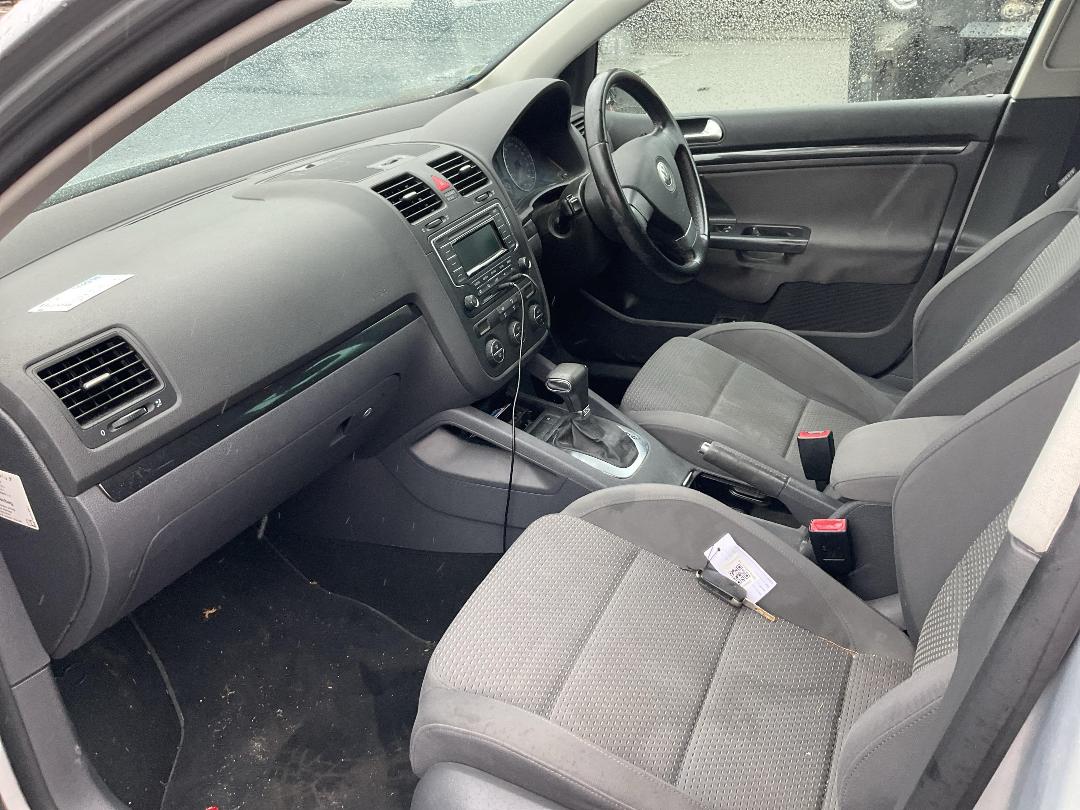 Photo '13' of Volkswagen Golf Photo '13' of Volkswagen Golf