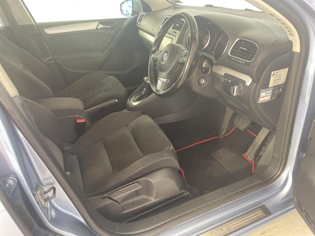 Photo '16' of Volkswagen Golf Photo '16' of Volkswagen Golf