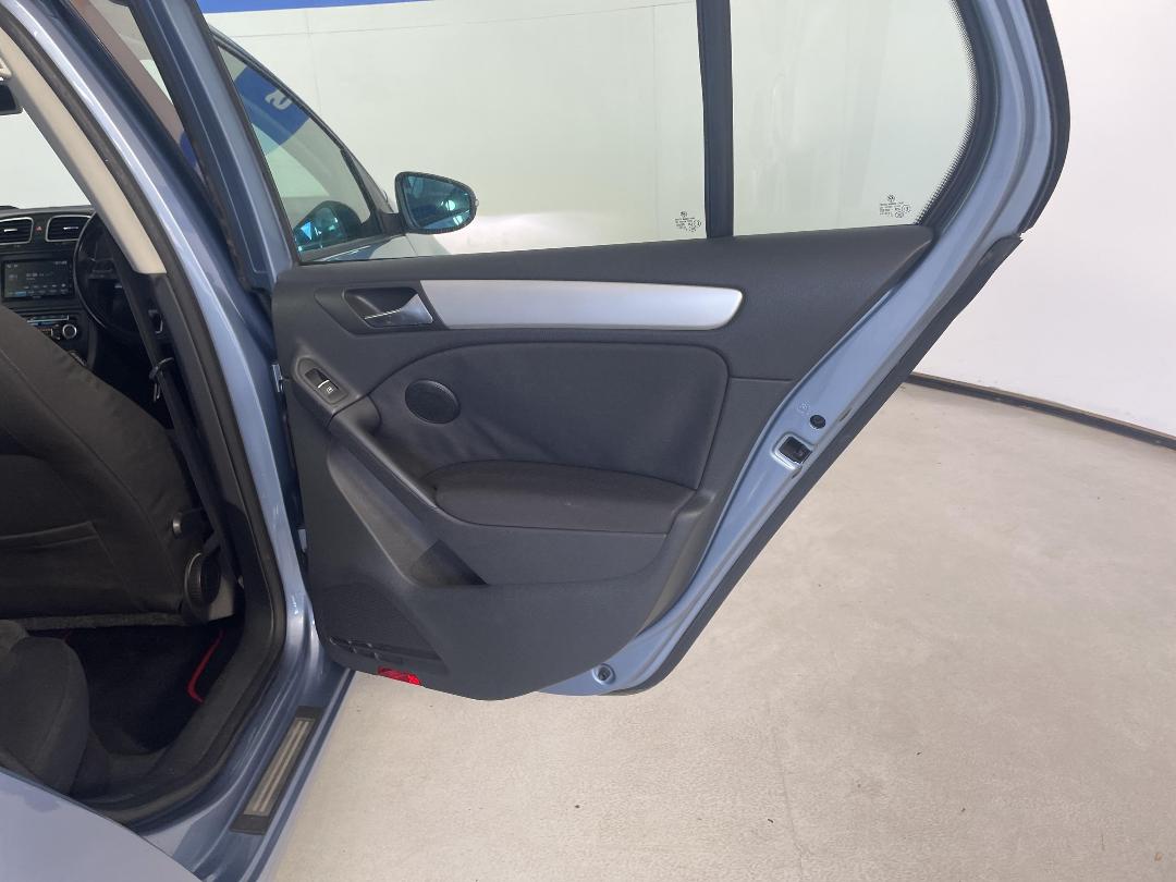 Photo '19' of Volkswagen Golf Photo '19' of Volkswagen Golf