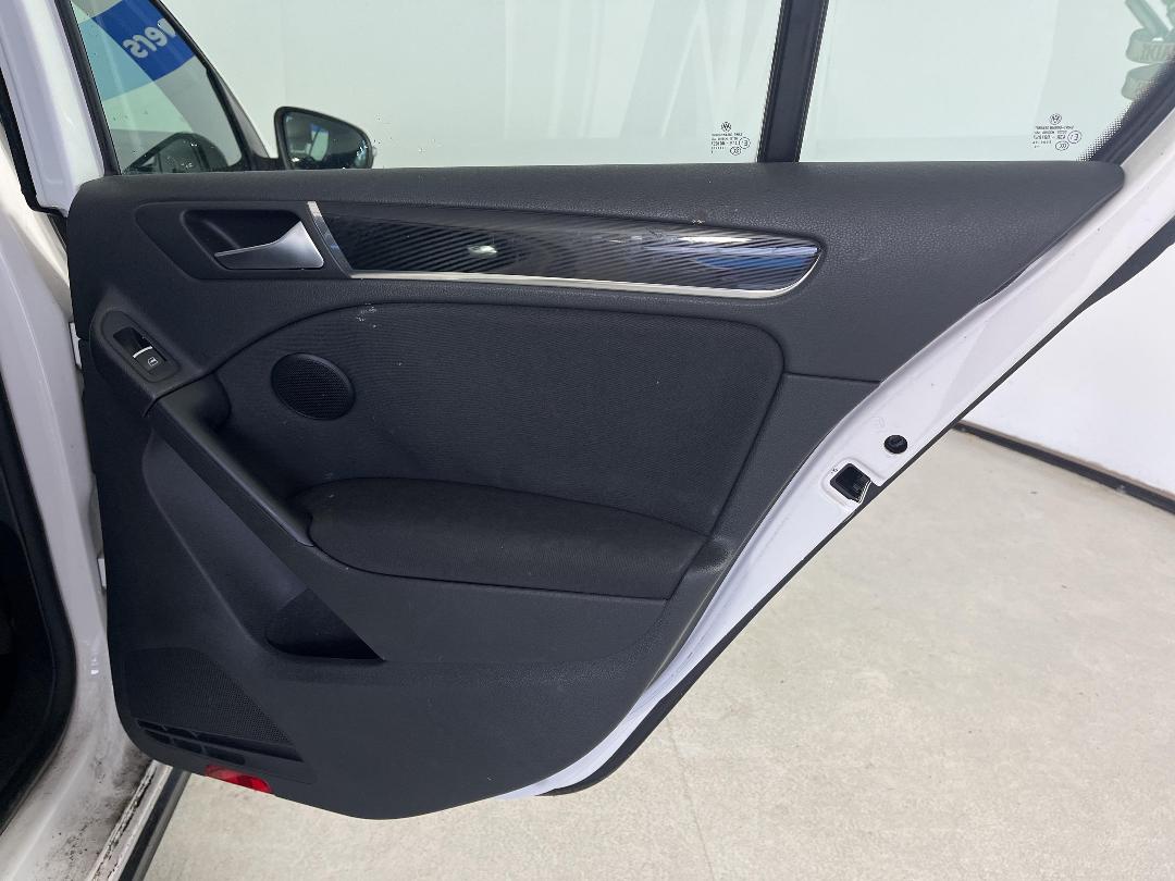 Photo '19' of Volkswagen Golf Photo '19' of Volkswagen Golf