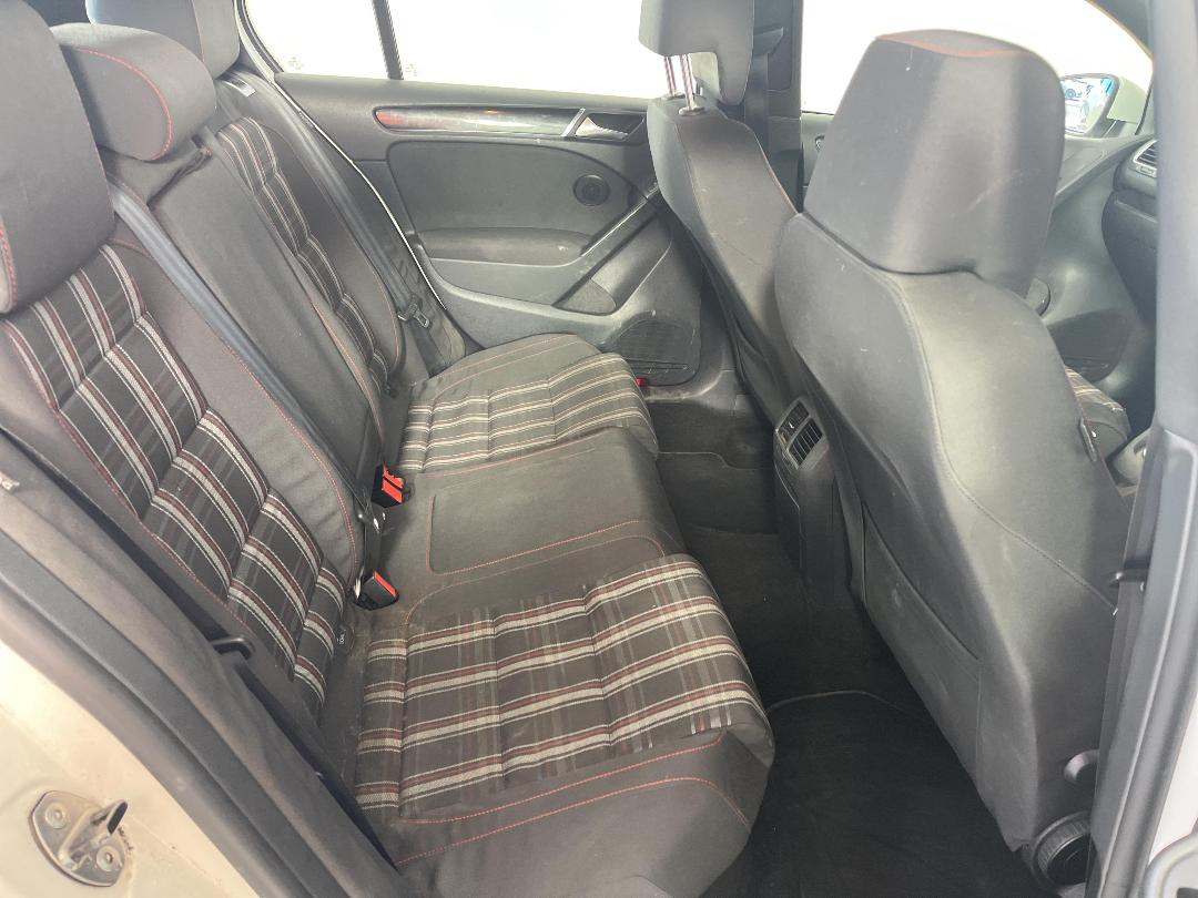 Photo '20' of Volkswagen Golf Photo '20' of Volkswagen Golf