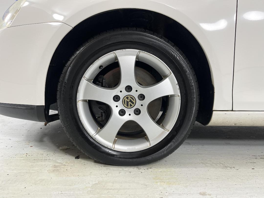 Photo '10' of Volkswagen Golf Photo '10' of Volkswagen Golf