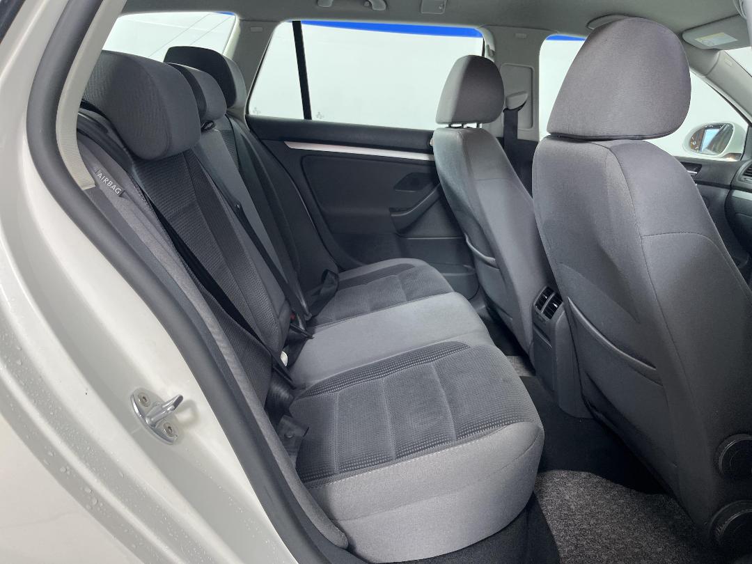 Photo '20' of Volkswagen Golf Photo '20' of Volkswagen Golf