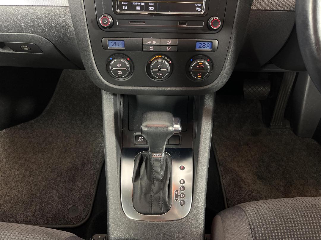 Photo '18' of Volkswagen Golf Photo '18' of Volkswagen Golf