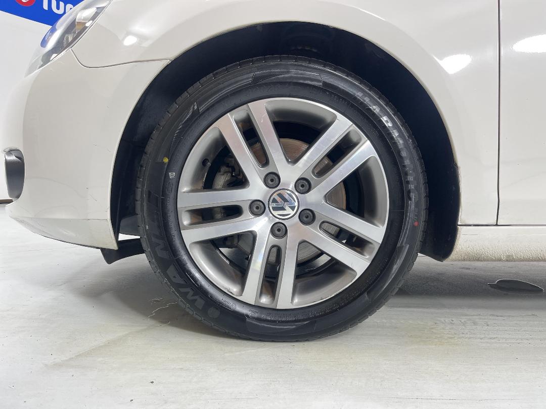 Photo '10' of Volkswagen Golf