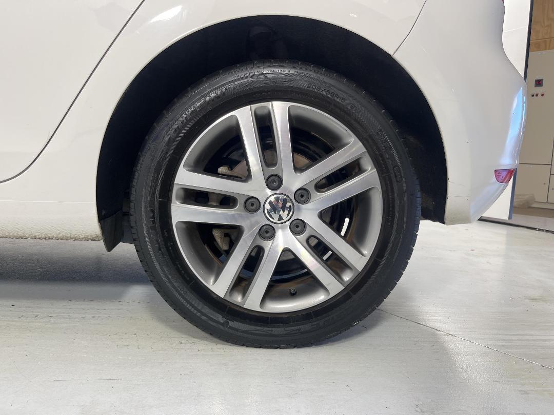 Photo '11' of Volkswagen Golf