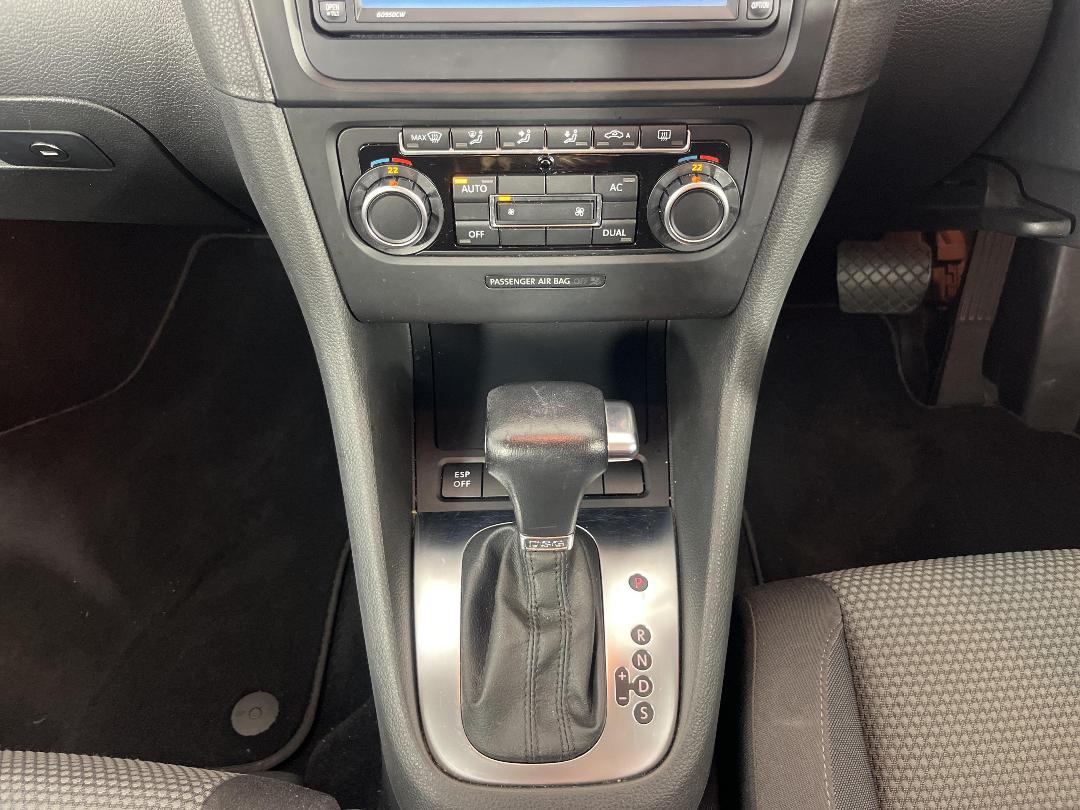 Photo '18' of Volkswagen Golf