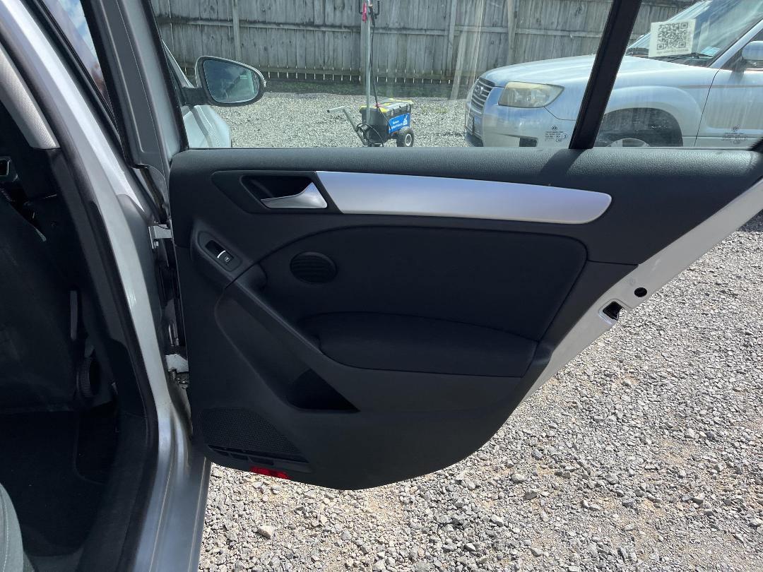 Photo '17' of Volkswagen Golf Photo '17' of Volkswagen Golf