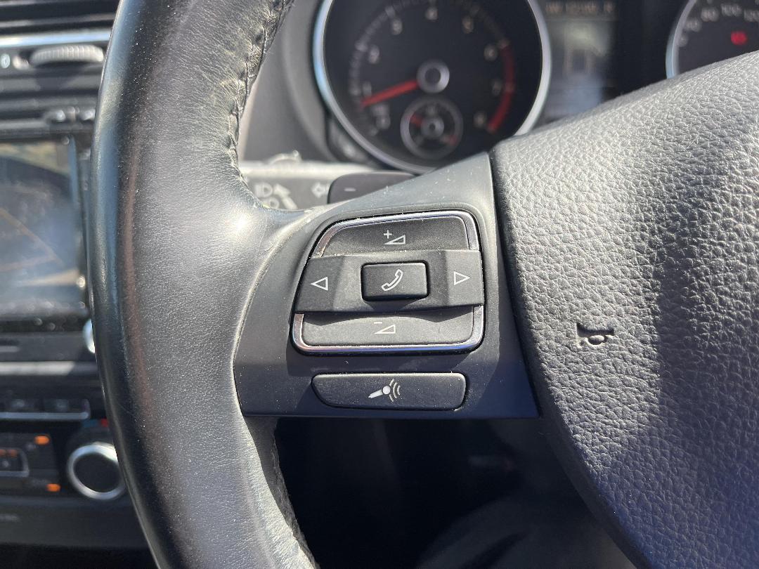 Photo '24' of Volkswagen Golf Photo '24' of Volkswagen Golf