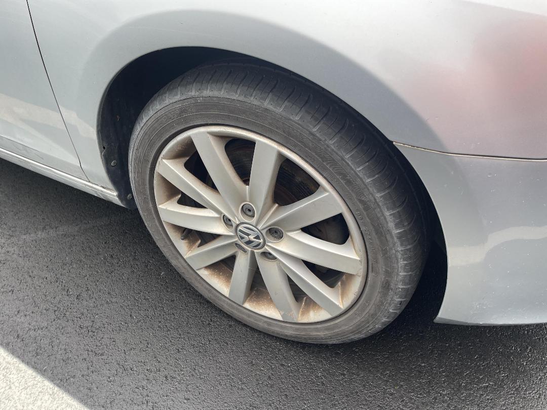 Photo '2' of Volkswagen Golf TSI