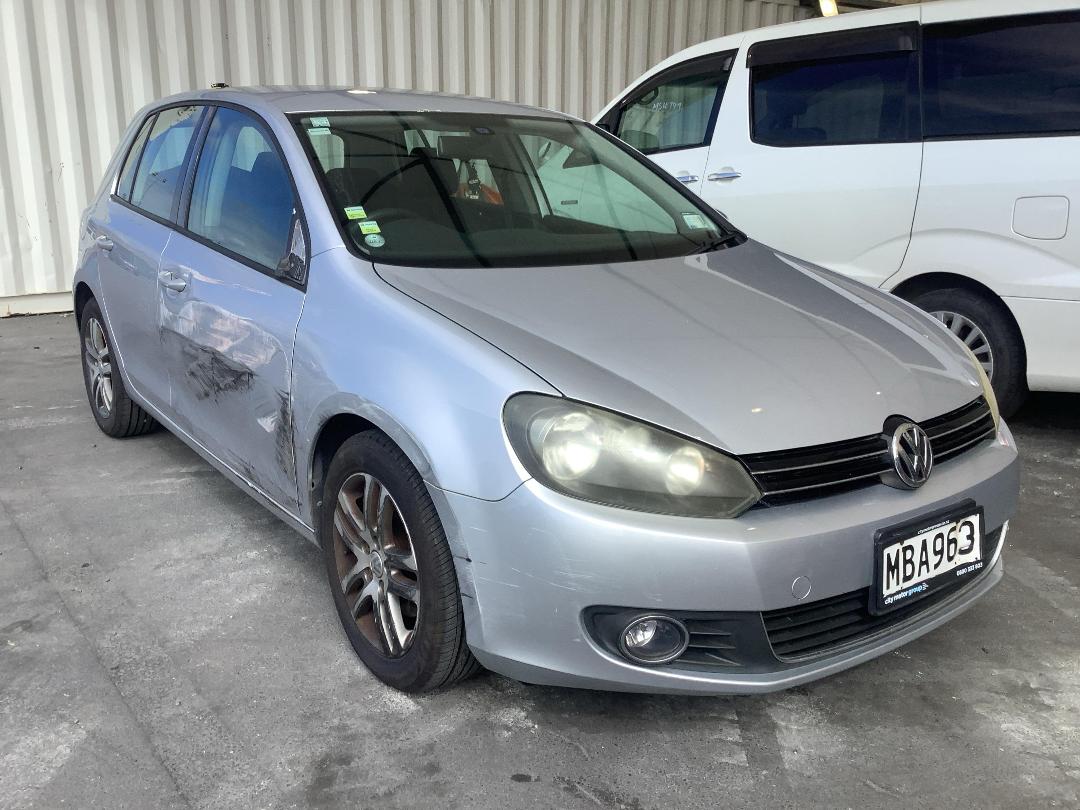 Photo '4' of Volkswagen Golf TSI