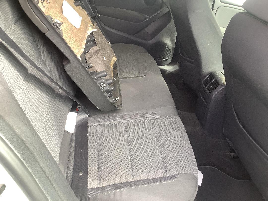 Photo '14' of Volkswagen Golf TSI