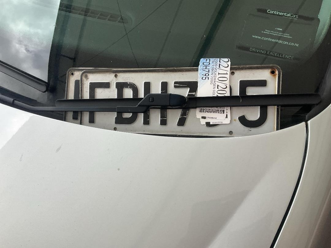 Photo '28' of Volkswagen Golf TSI 118KW