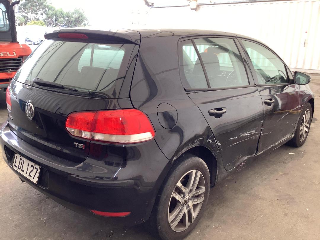 Photo '5' of Volkswagen Golf TSI Photo '5' of Volkswagen Golf TSI