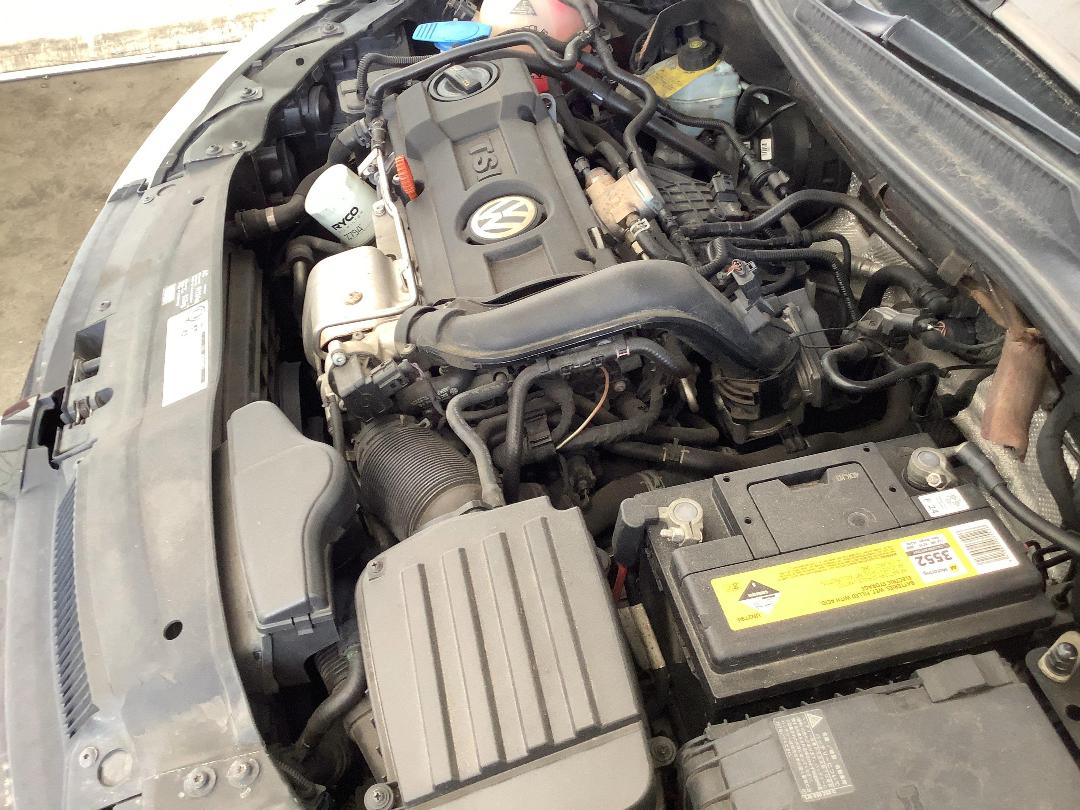 Photo '13' of Volkswagen Golf TSI Photo '13' of Volkswagen Golf TSI