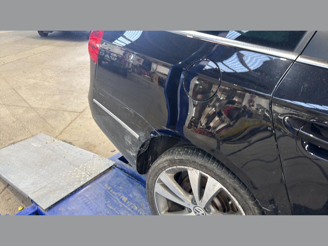 Photo '4' of Volkswagen Passat V6 FSI Photo '4' of Volkswagen Passat V6 FSI