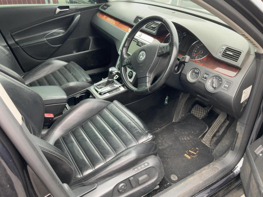 Photo '12' of Volkswagen Passat Variant