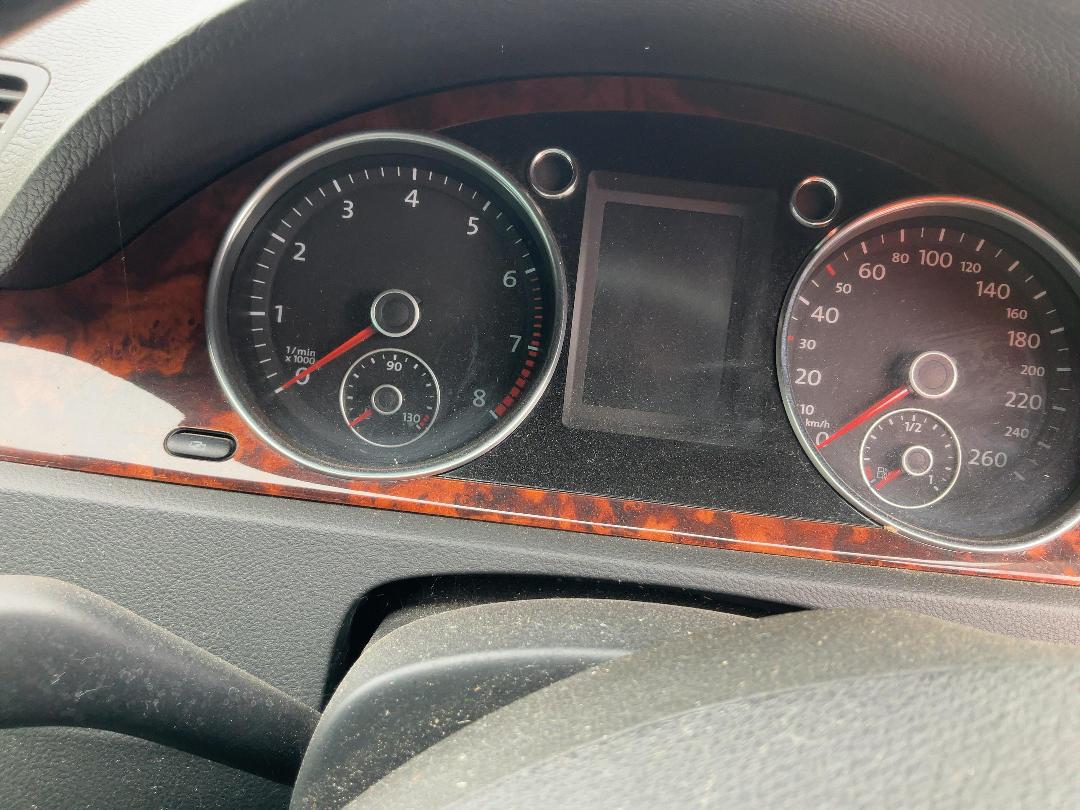 Photo '14' of Volkswagen Passat Variant