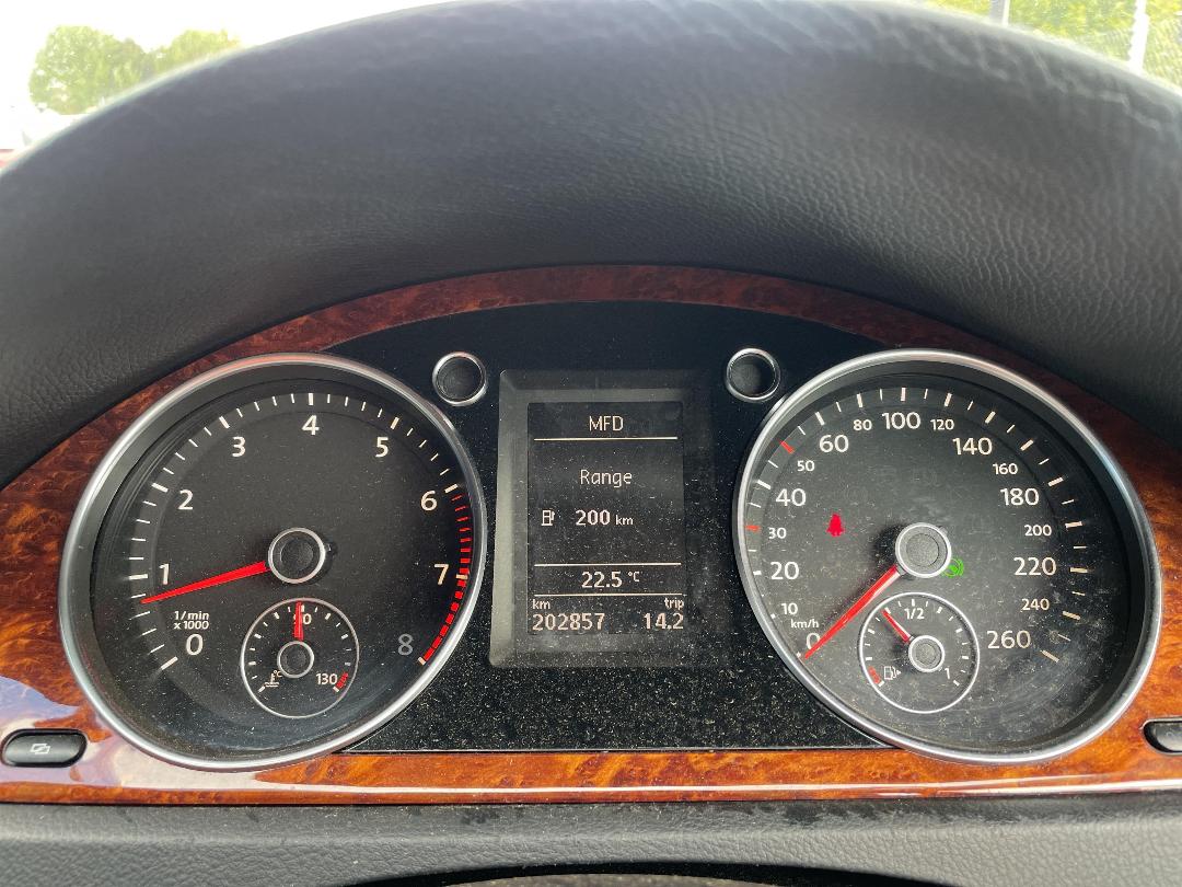 Photo '15' of Volkswagen Passat Variant