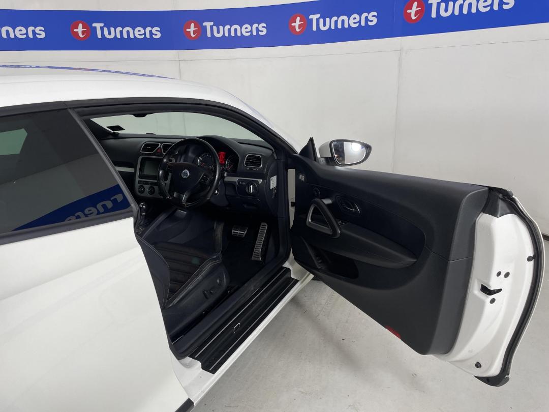 Photo '15' of Volkswagen Scirocco Photo '15' of Volkswagen Scirocco