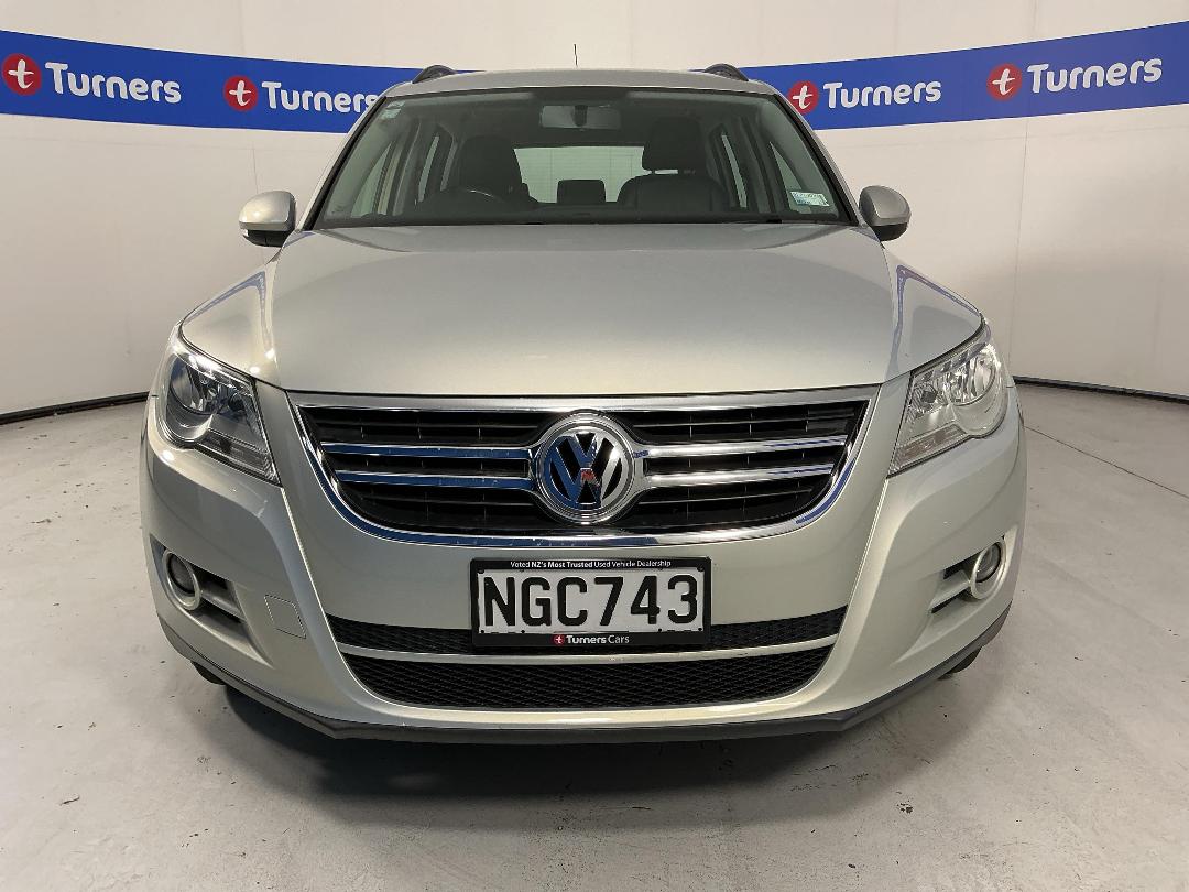 Photo '2' of Volkswagen Tiguan Photo '2' of Volkswagen Tiguan