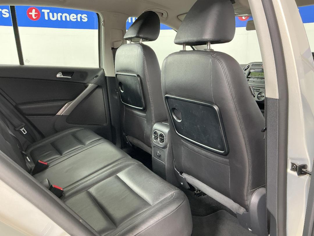 Photo '20' of Volkswagen Tiguan Photo '20' of Volkswagen Tiguan