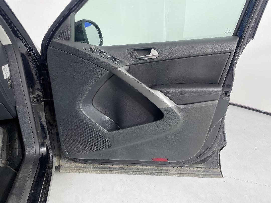 Photo '15' of Volkswagen Tiguan