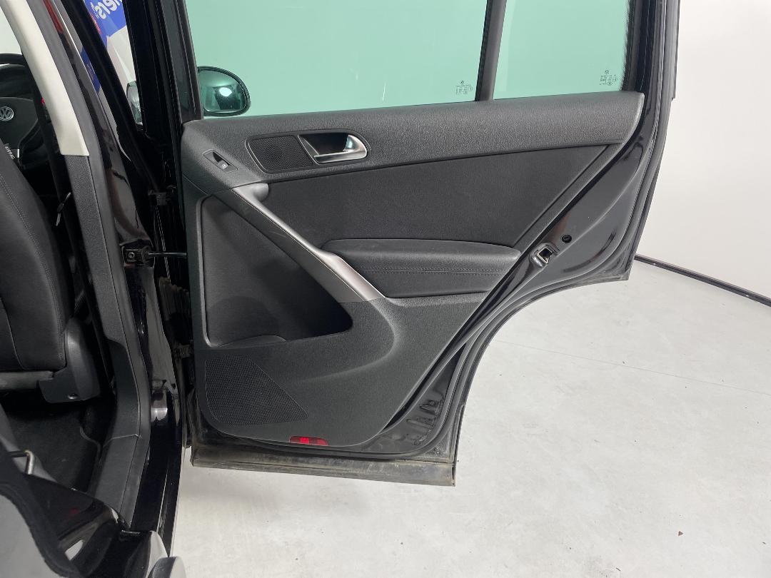 Photo '19' of Volkswagen Tiguan