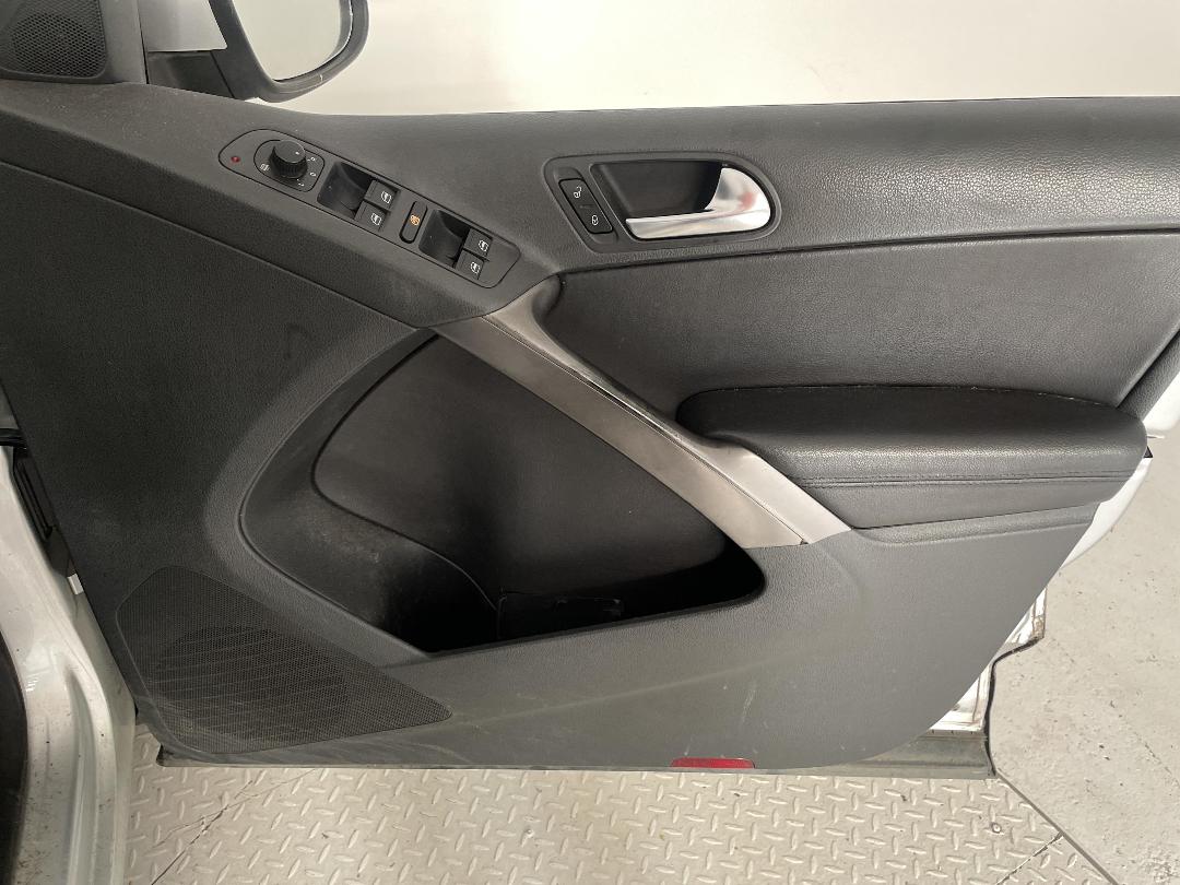 Photo '15' of Volkswagen Tiguan Photo '15' of Volkswagen Tiguan