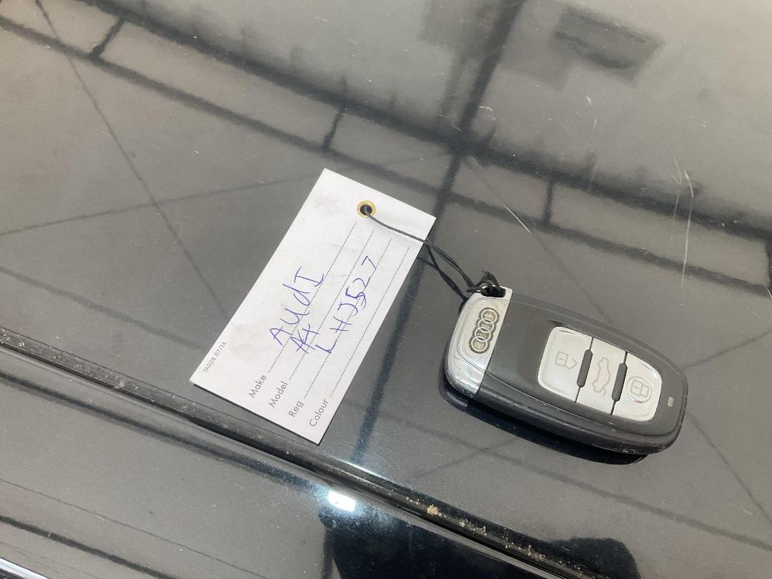 Photo '23' of Audi A4 Photo '23' of Audi A4