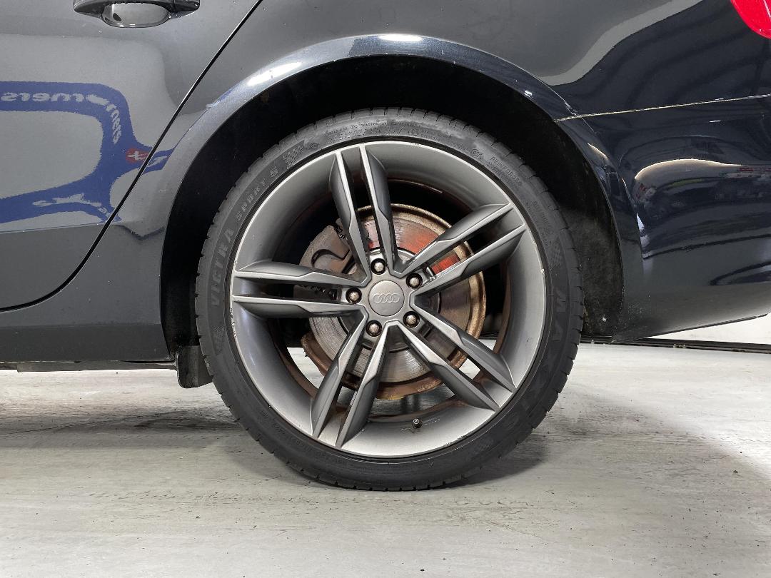 Photo '11' of Audi A4 Photo '11' of Audi A4