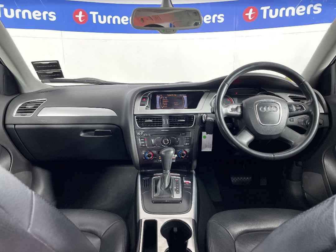 Photo '17' of Audi A4 Photo '17' of Audi A4