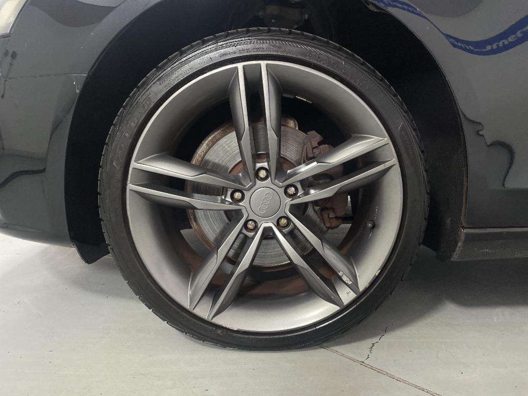 Photo '10' of Audi A4 Photo '10' of Audi A4