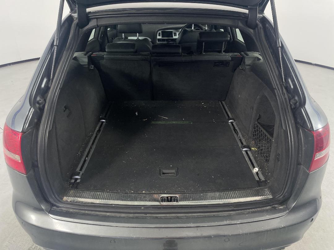 Photo '12' of Audi A6 T FSI Q Avant